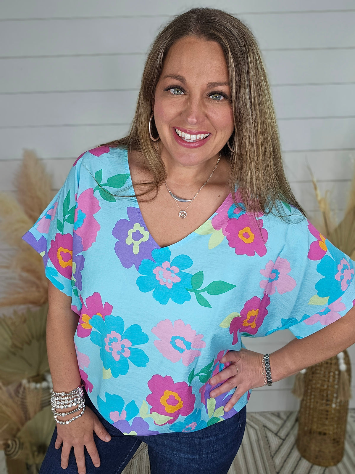 TURQUIOSE BIRGHT FLORAL OVERSIZED V NECK TOP