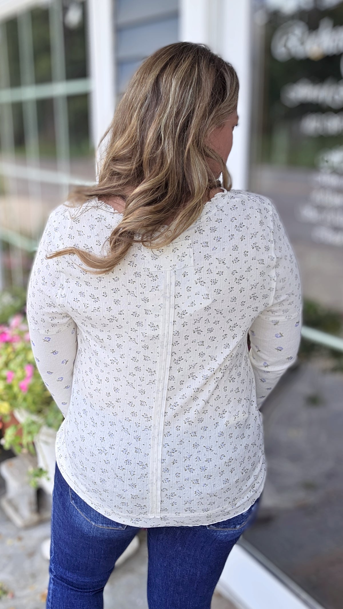 CREAM KNIT PETITE FLORAL RUFFLE TRIM TOP