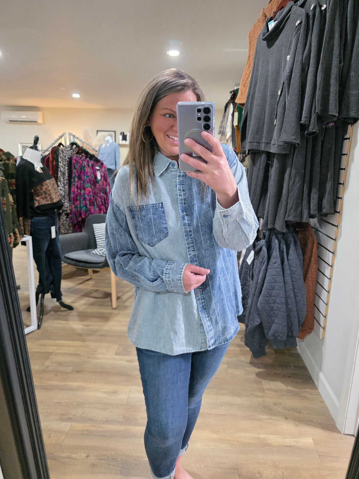 INDIGO STRIPED CONTRAST BUTTON DOWN TOP