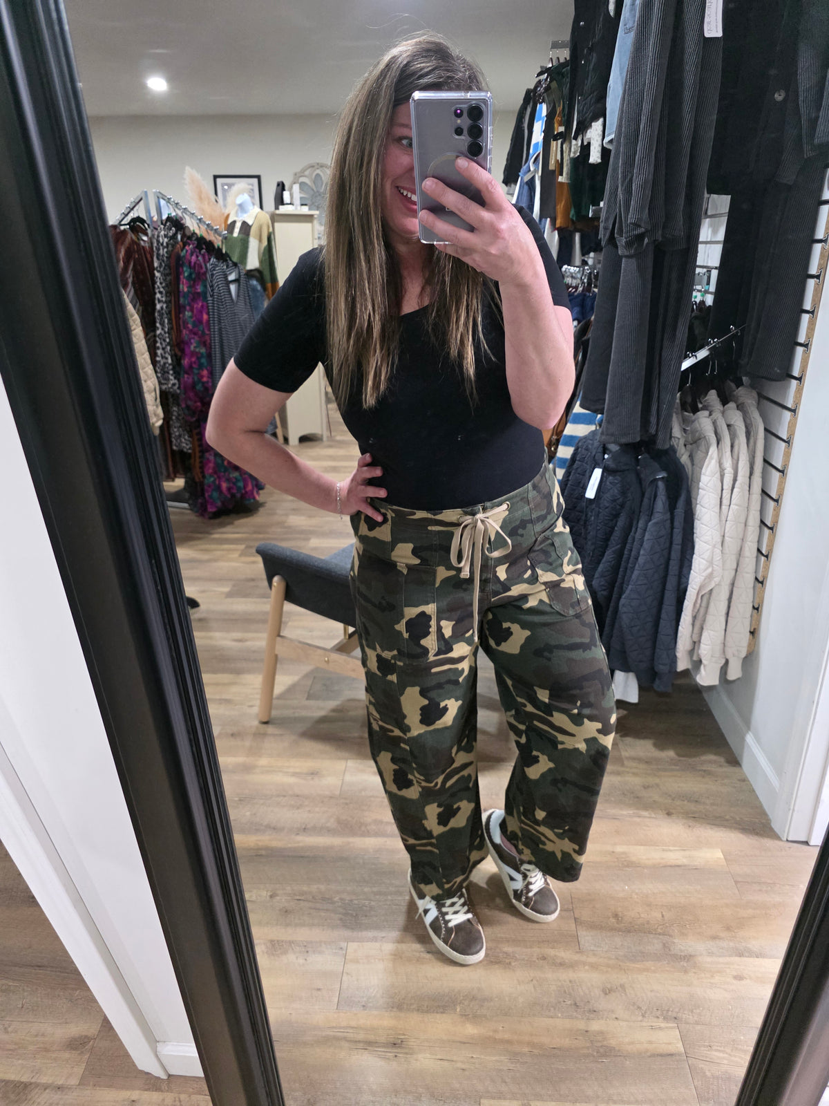 RISEN SLOUCHY BARREL CAMO JEANS