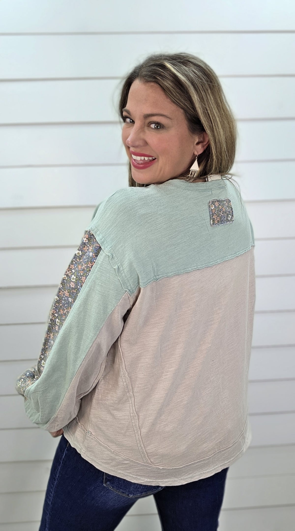 MINT/GREY FLORAL CONTAST OVERSIZED KNIT TOP