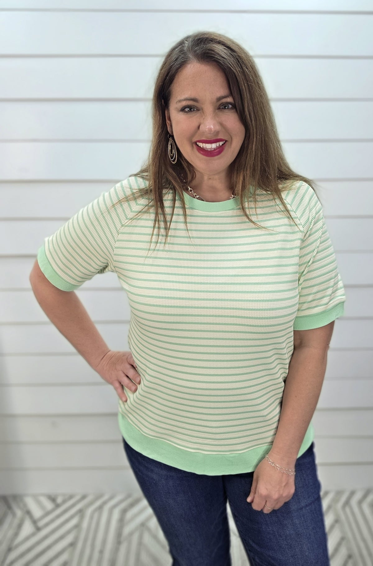 GREEN STRIPED KNIT ROUND NECK SHORT SLEEVE TOP