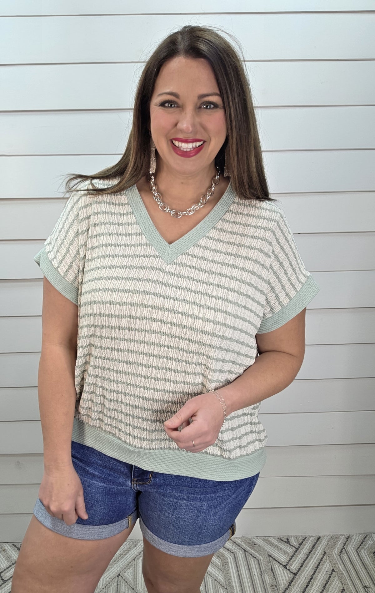 SAGE/OFF WHITE TEXTURED STRIPED V NECK KNIT TOP