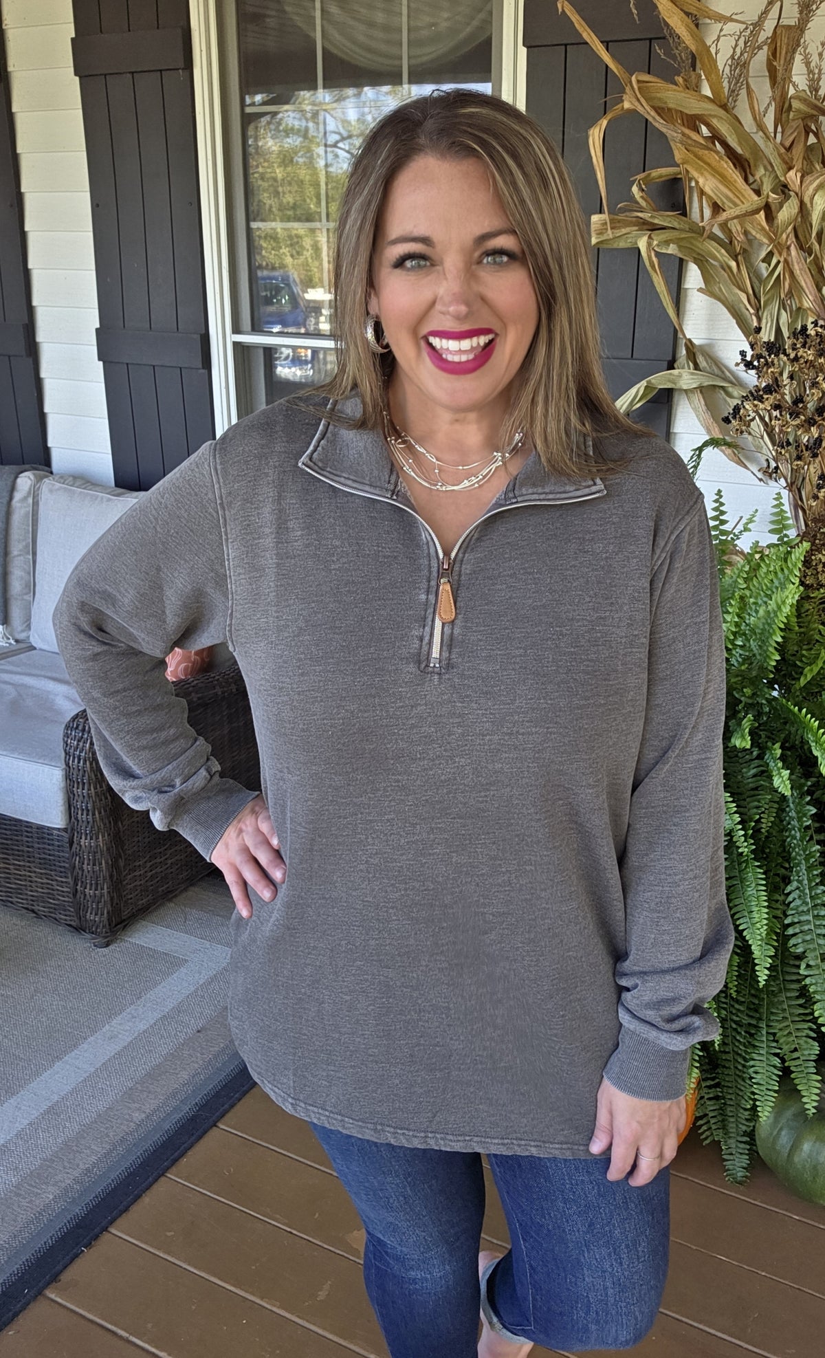 CHARCOAL MINERAL WASH QUARTER ZIP PULLOVER W/ POCKETS