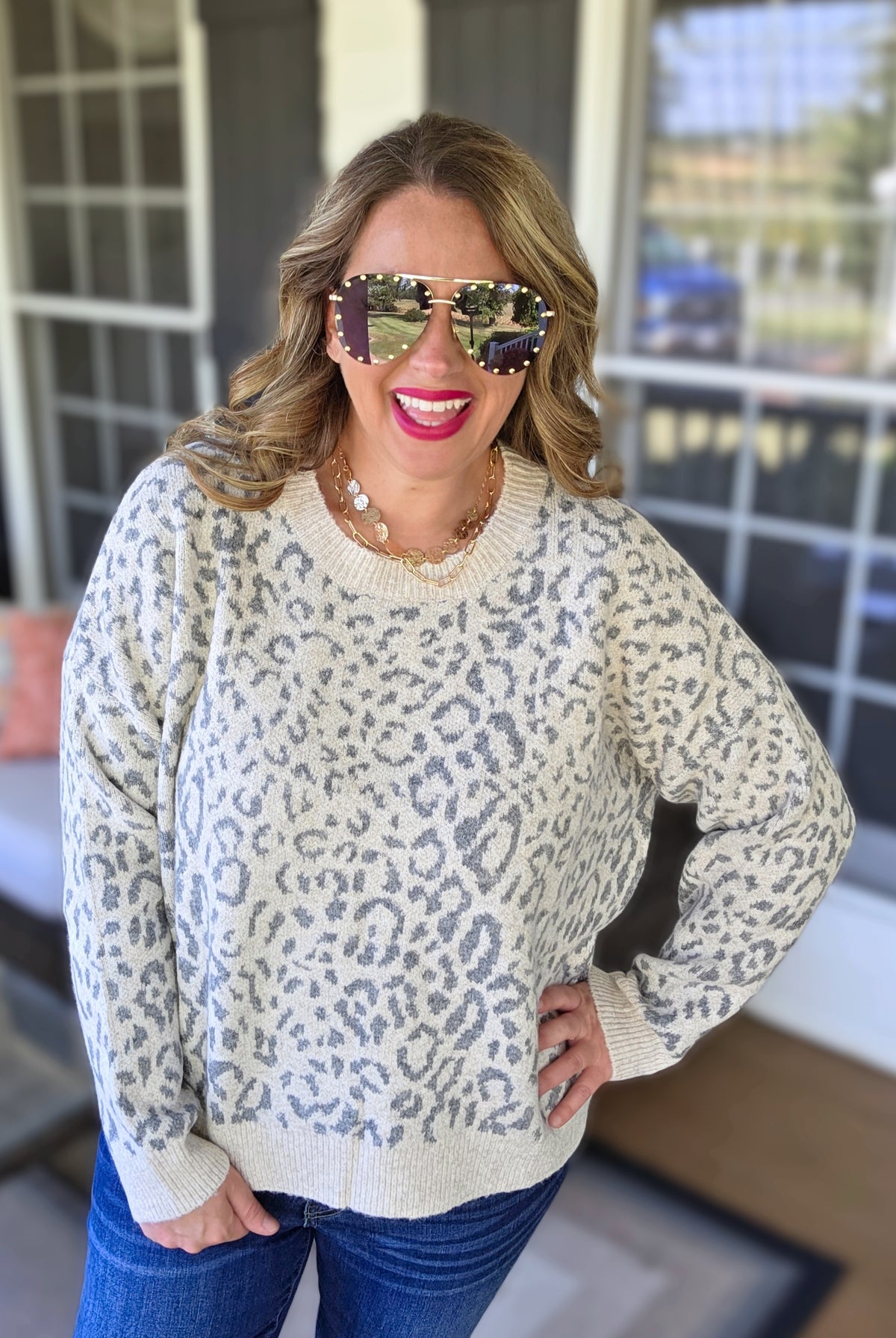 CREAM/GREY LEOPARD PULLOVER SWEATER