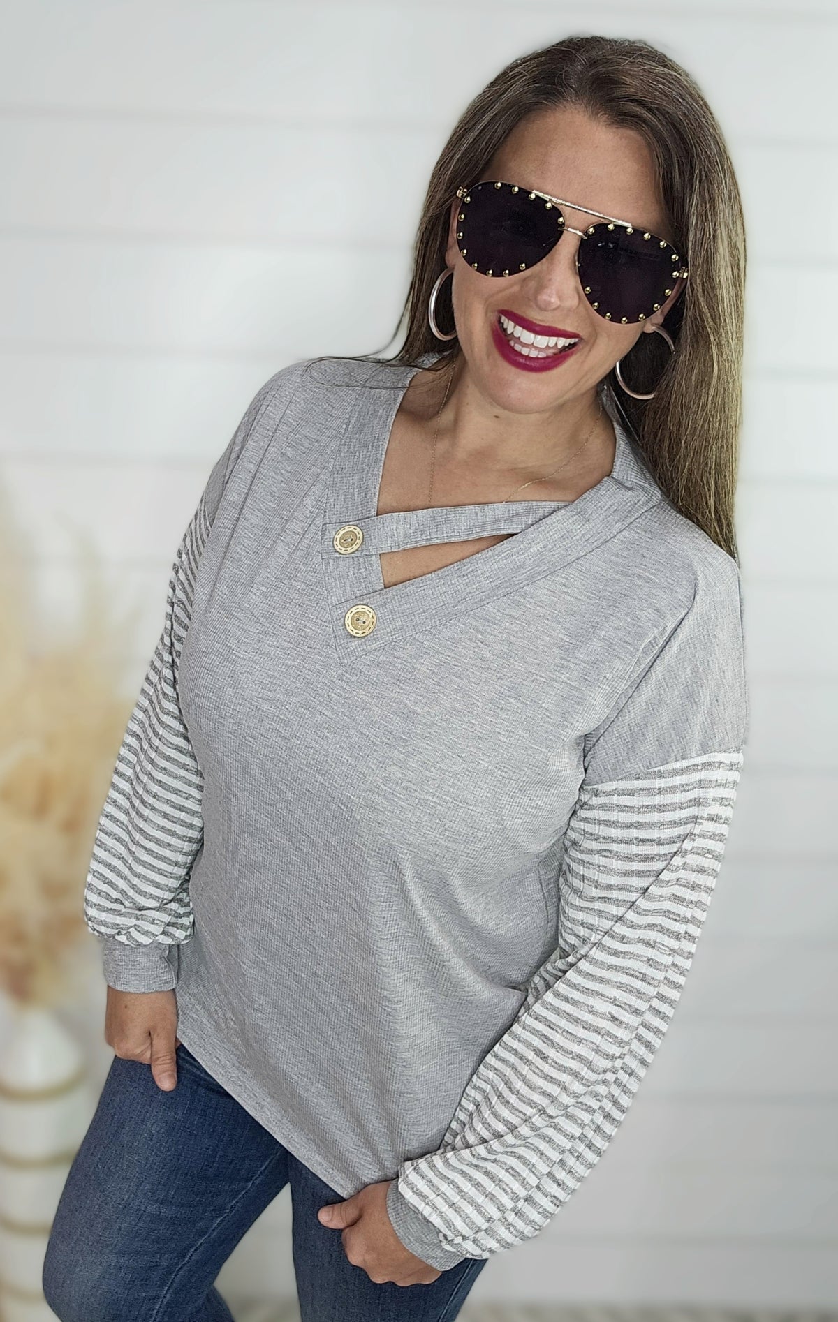 HEATHER GREY RIB KNIT WITH STRIPED SLEEVES