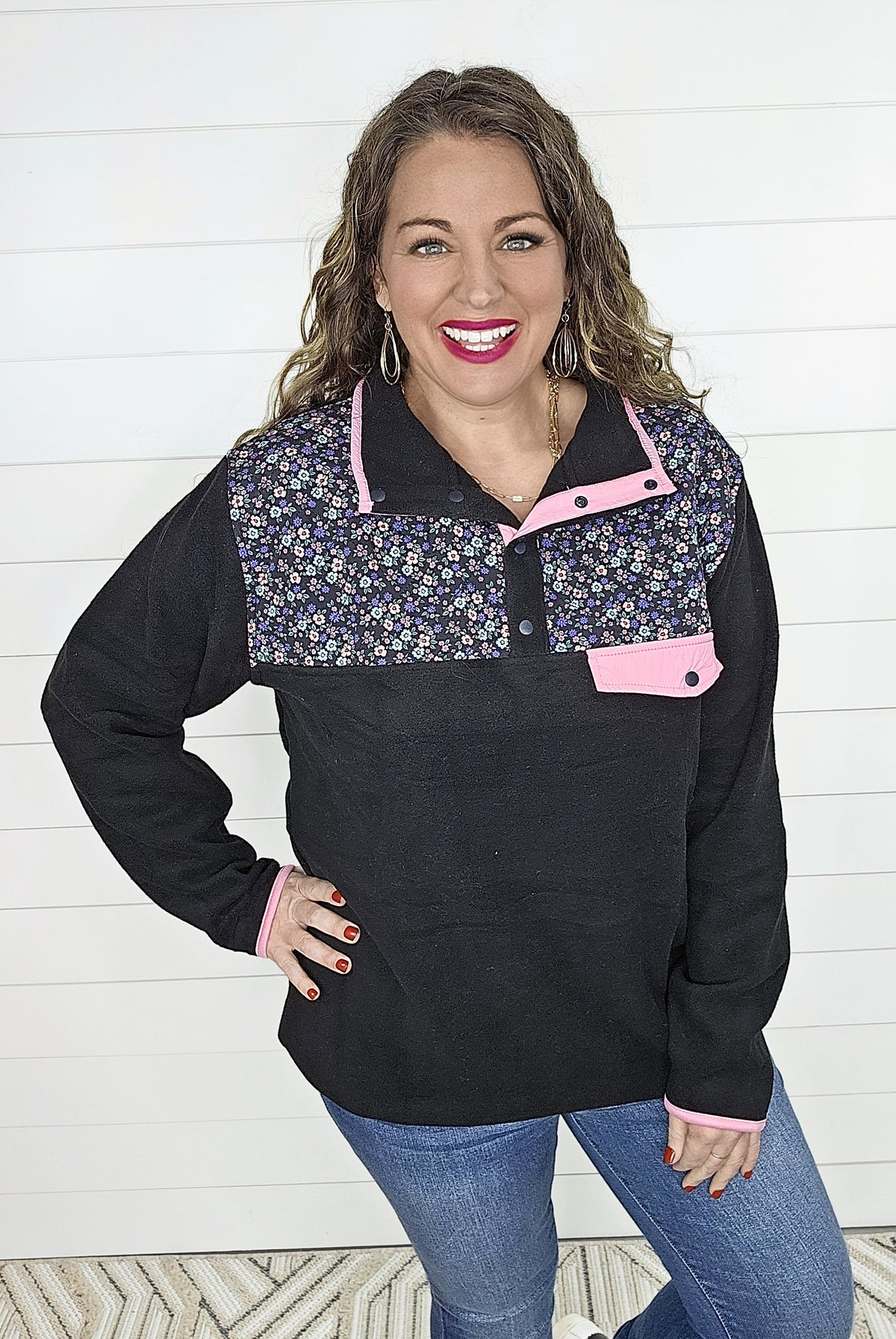 BLACK/PINK/FLORAL QUARTER SNAP PULLOVER