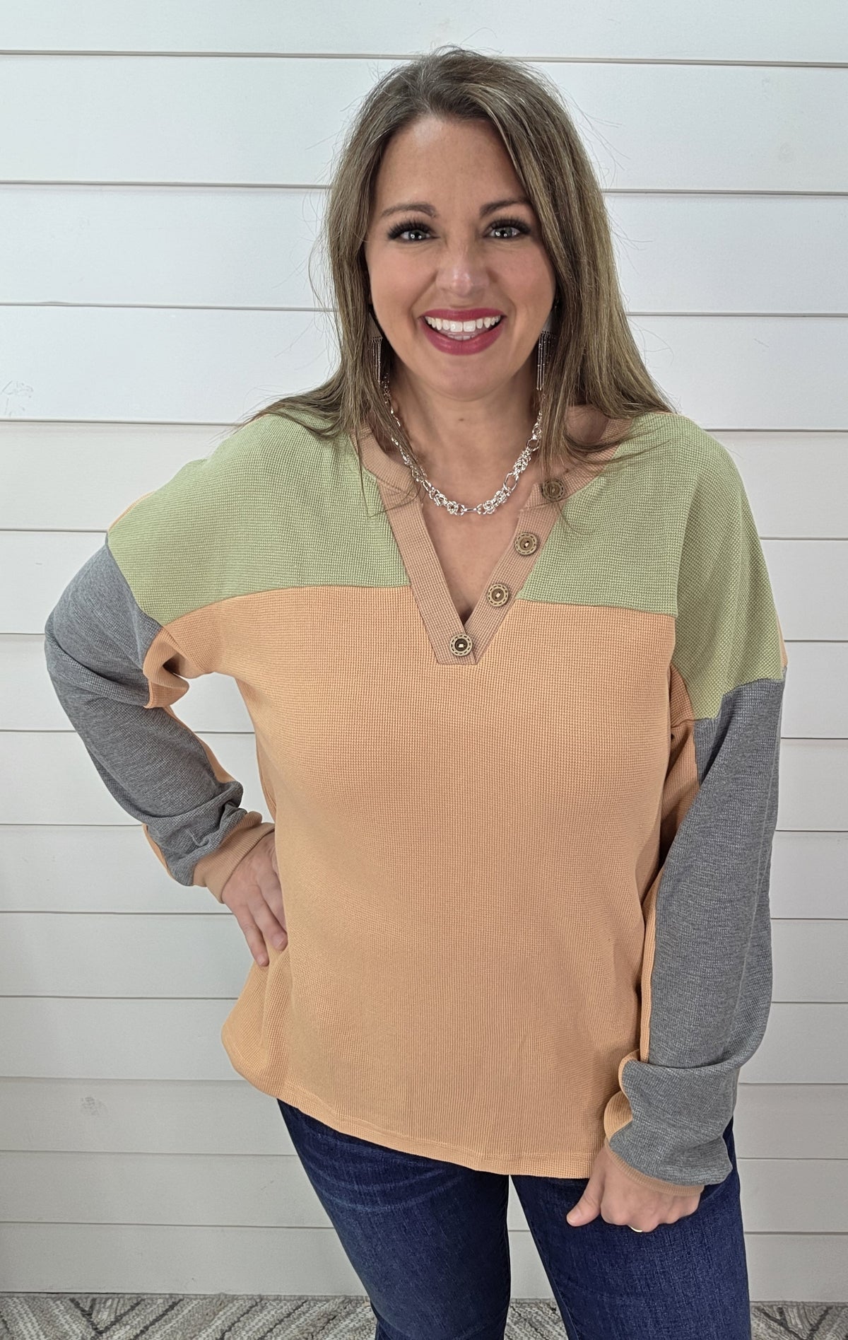 CAMEL/OLIVE/CHARCOAL WAFFLE TEXTURE COLORBLOCK KNIT TOP