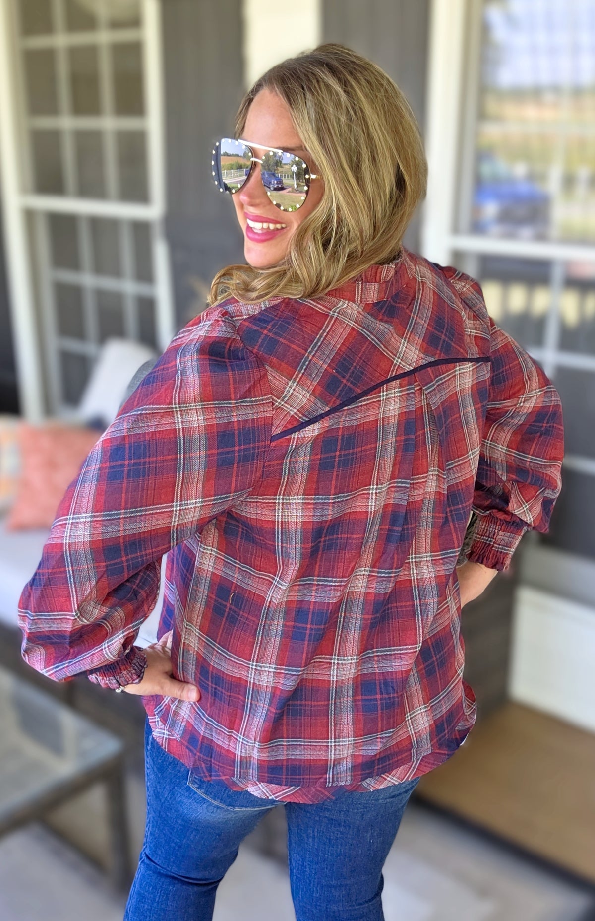 RED/NAVY PLAID V NEK SMOCKED SLEEVE TOP