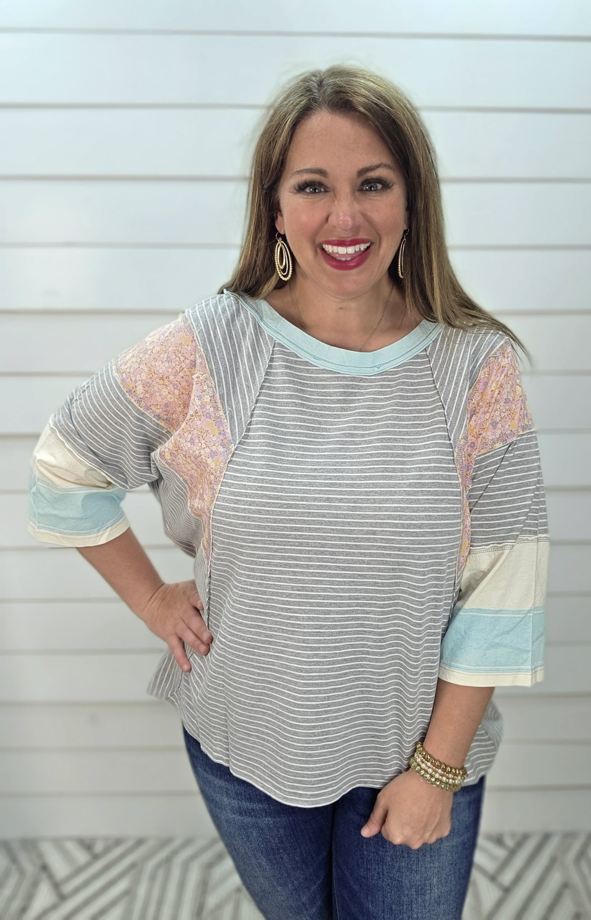 HEATHER GREY STRIPED FLORAL TRIM COLOR BLOCK SLEEVE