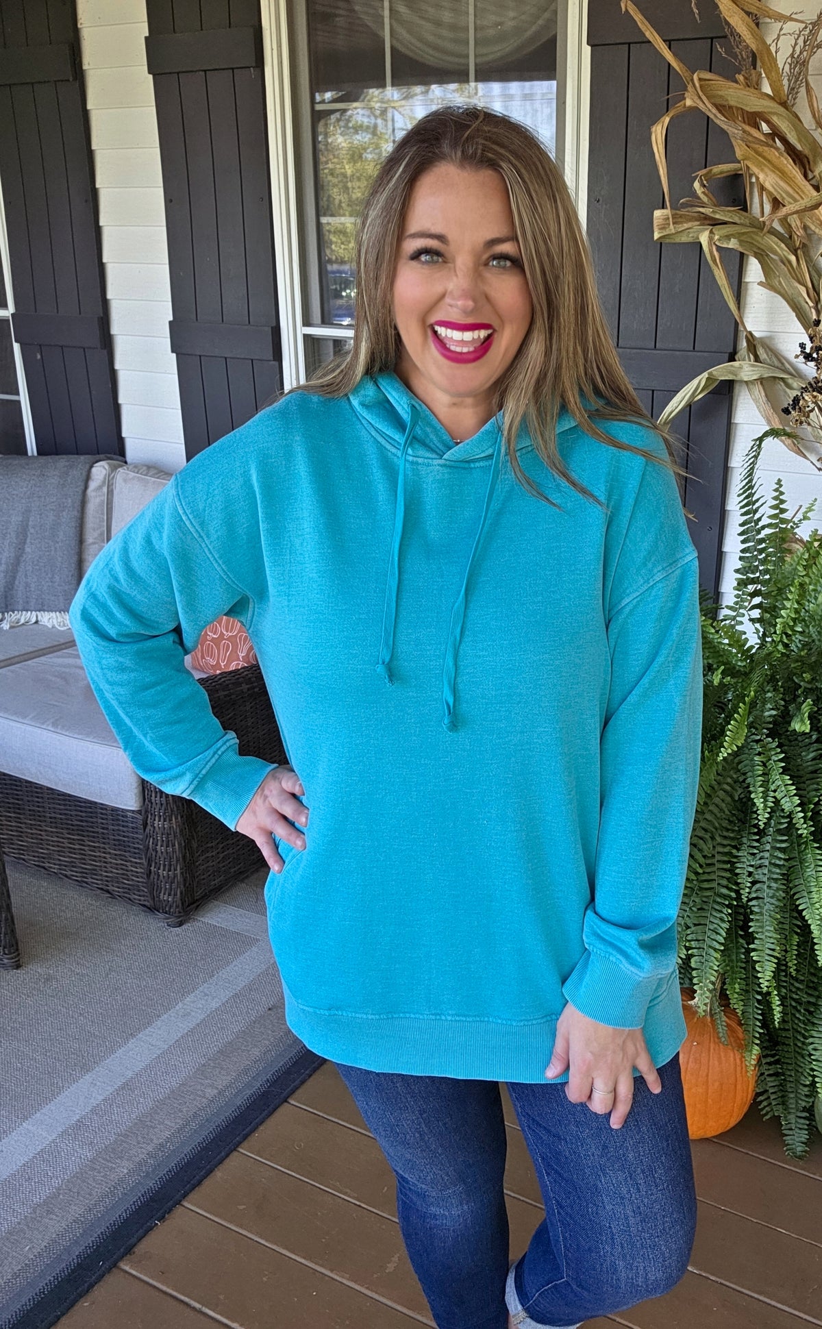 TEAL MINERAL WASH HOODED PULLOVER W/ POCKETS