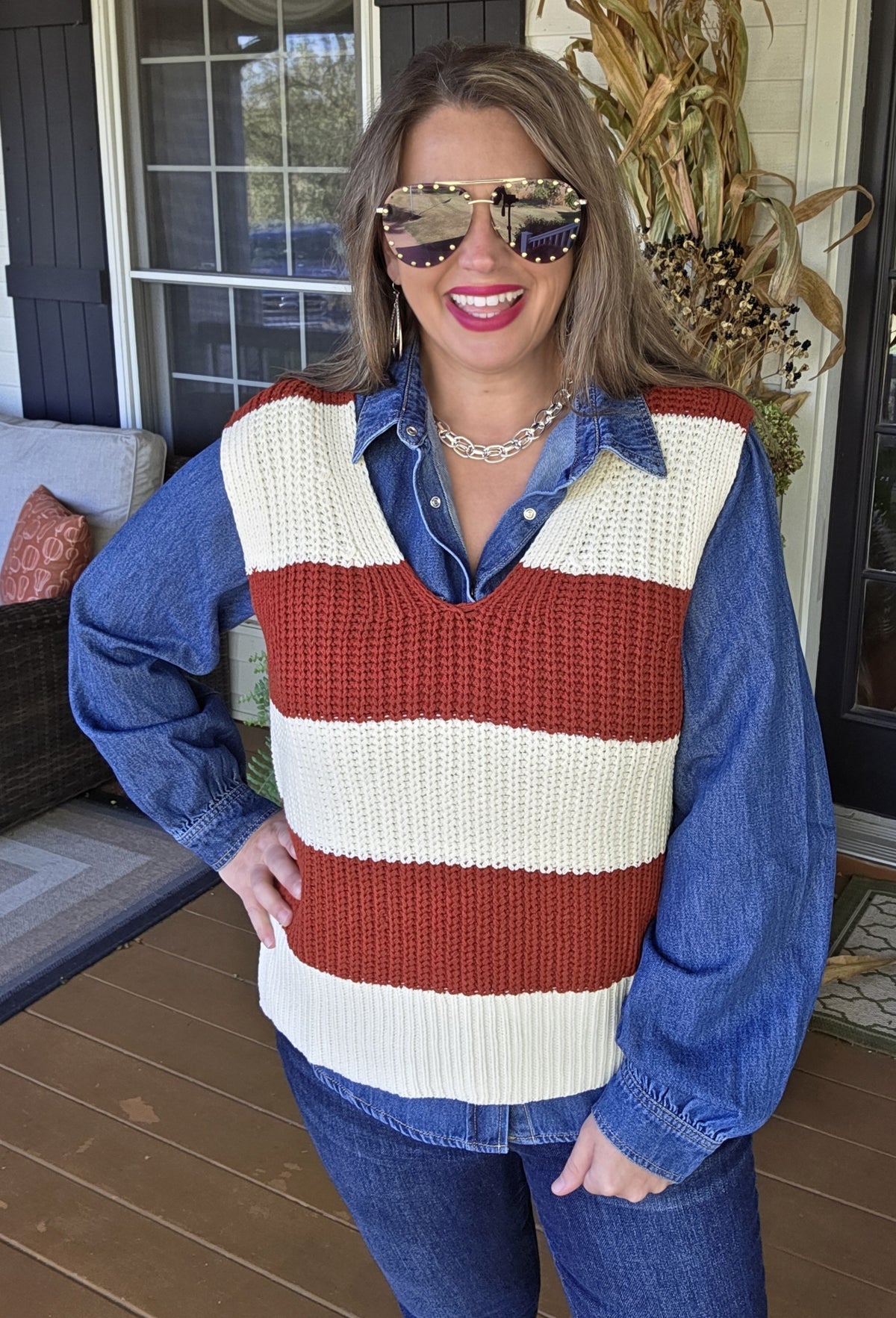 RED/IVORY STRIPED V NECK SWEATER VEST