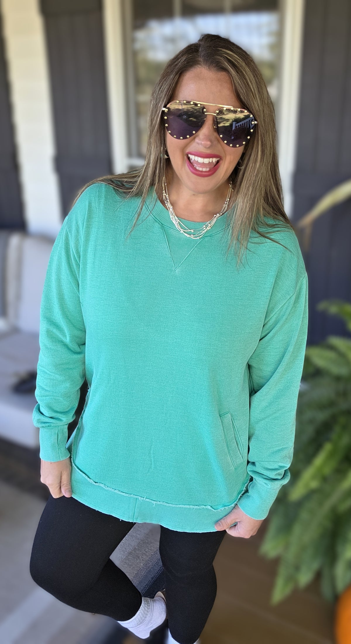 TEAL GREEN CURVED HEM PULLOVER W/ POCKETS