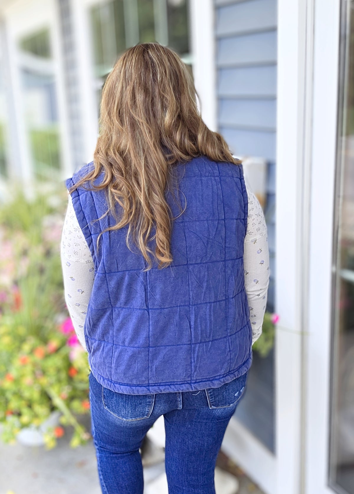 MINERAL WASH ULTRA SOFT QUILTED VEST - BLUE