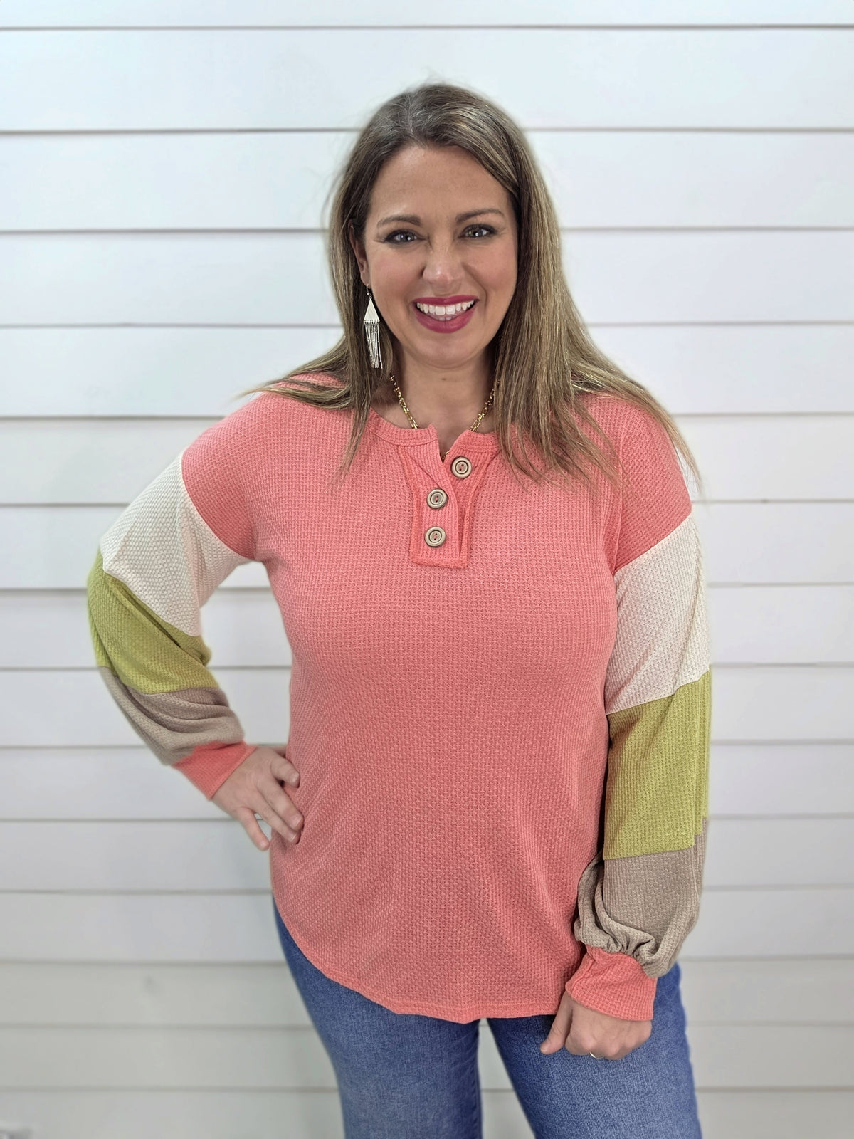 CANDY ROSE WAFFLE KNIT COLORBLOCK CONTRAST SLEEVE W/ BUTTON DETAIL