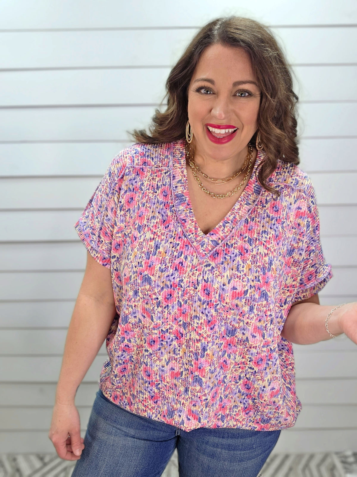 PINK/PURPLE FLORAL RAISED RIBBED KNIT V NECK TOP