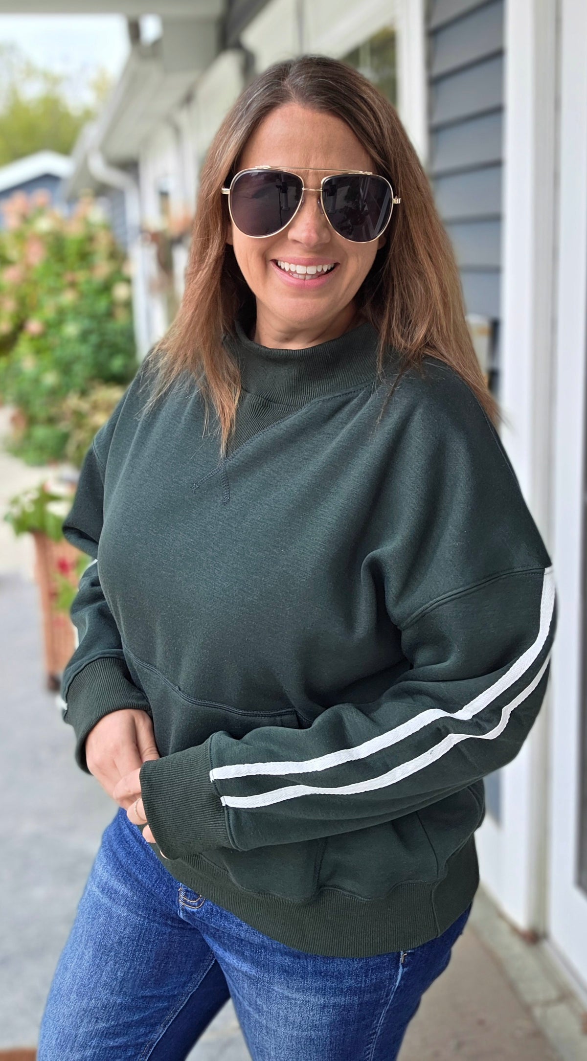 HUNTER GREEN VARSITY STRIPED PULLOVER