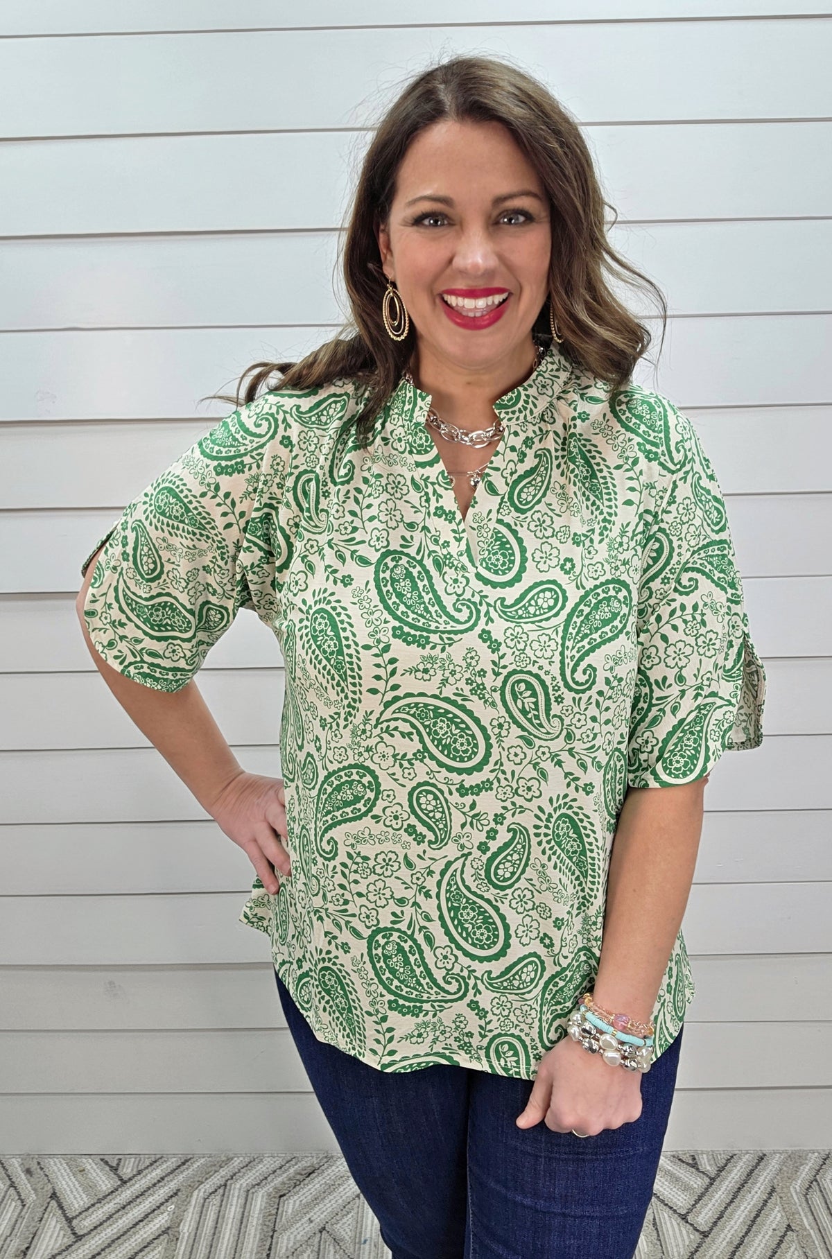 DEAR SCARLETT BREEZE SPLIT SLEEVE TOP - KELLY GREEN/CREAM PRINTED