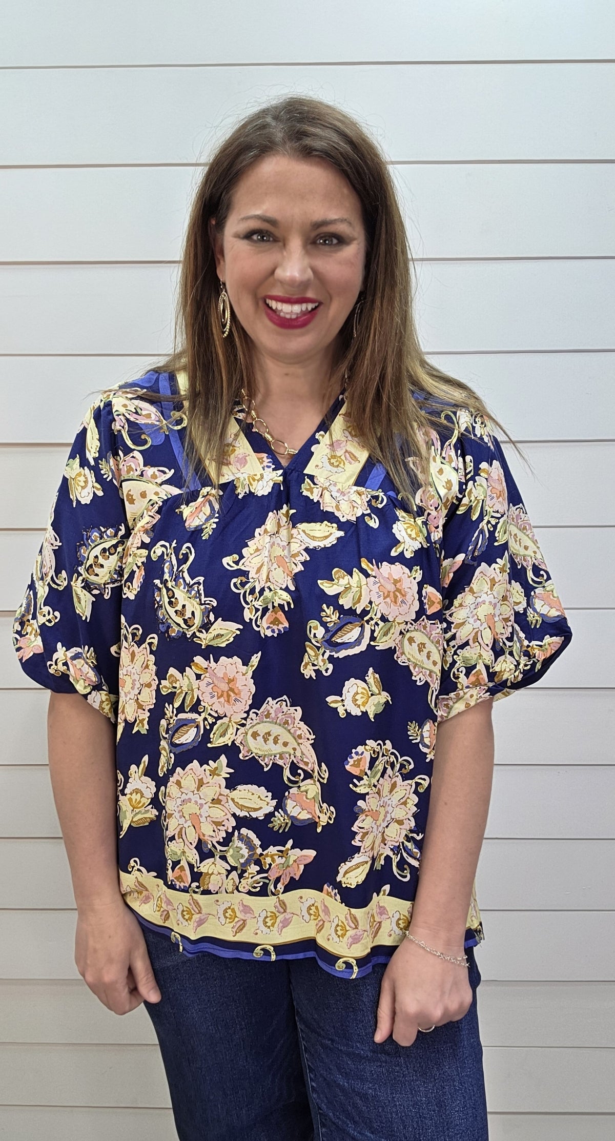 NAVY FLORAL V NECK FLOWY WOVEN TOP