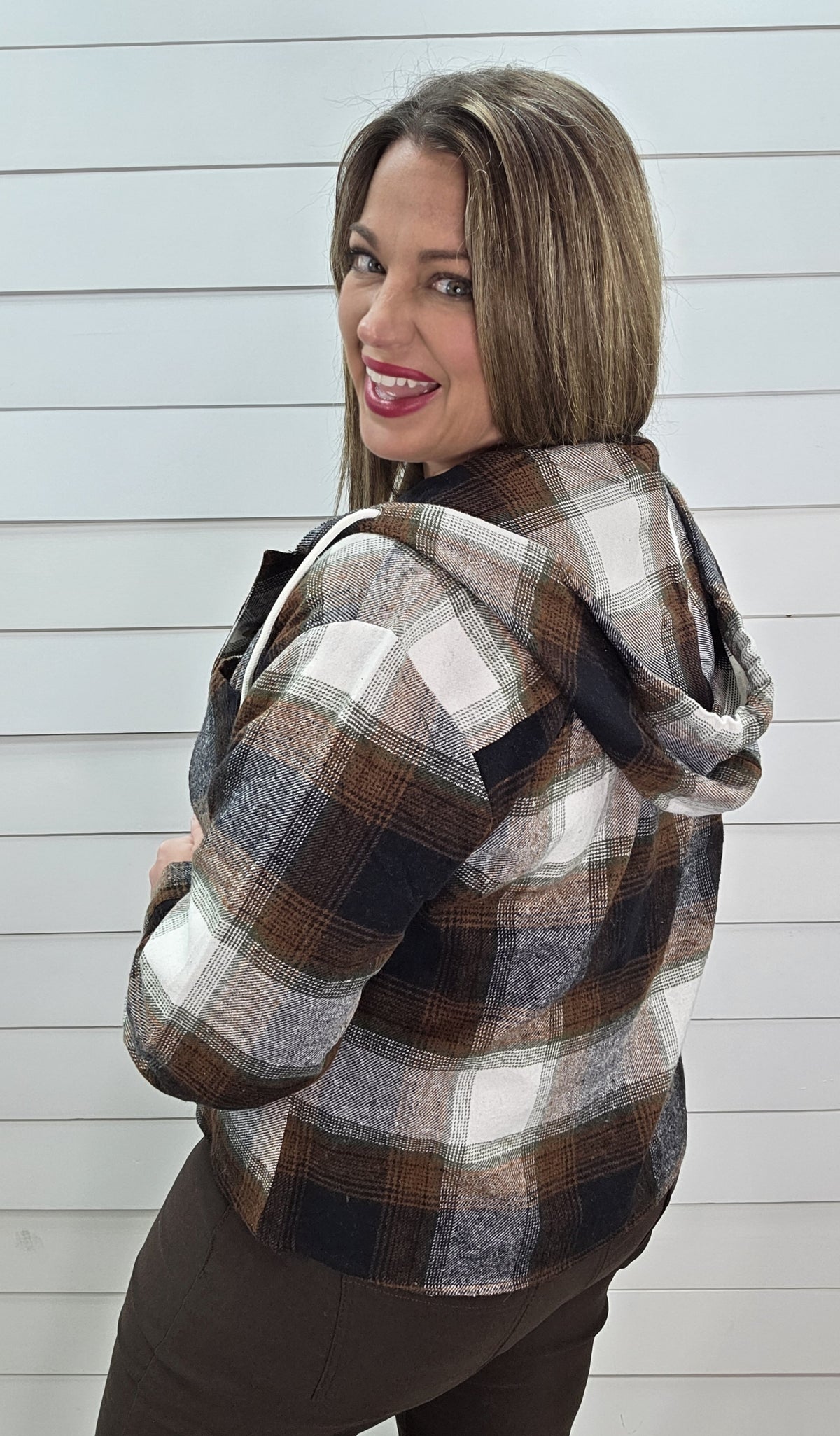 BLACK/BROWN HOODED PLAID HOODED TOP