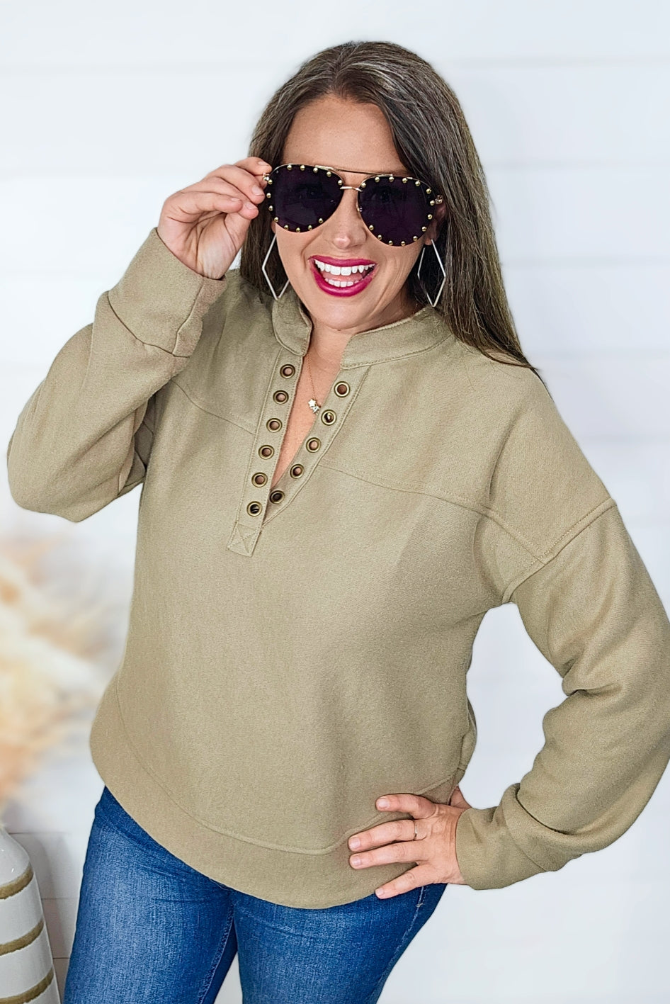 TAUPE EYELET V NECK PULLOVER