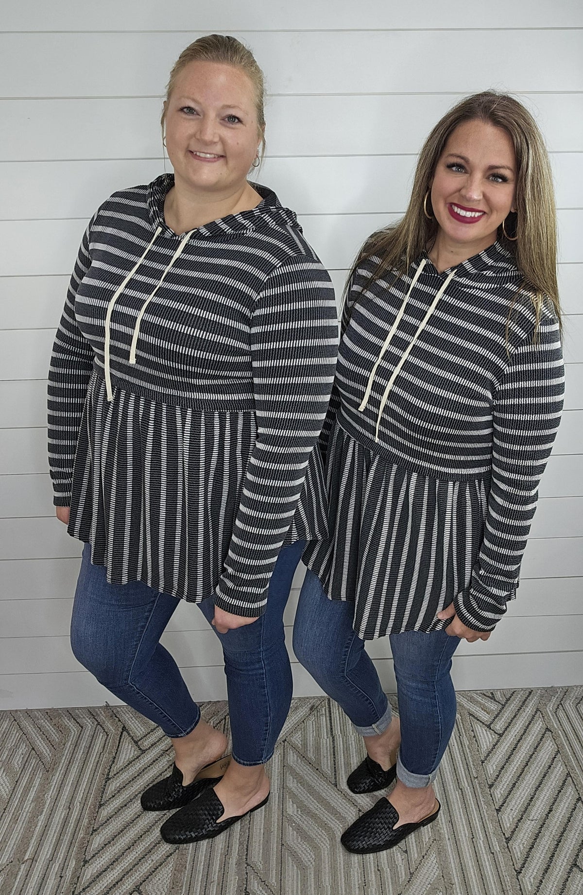 BLACK STRIPED RAISED RIBBED BABYDOLL CONTRAST HOODIE