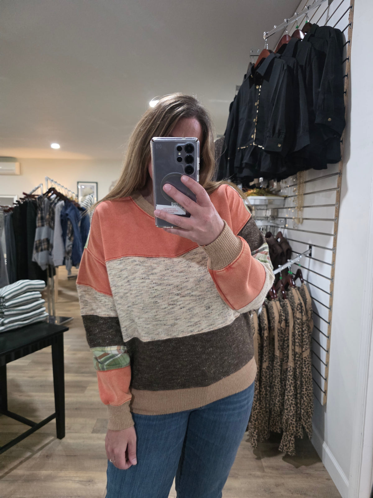 RUST MIX FABRIC/PLAID PULLOVER