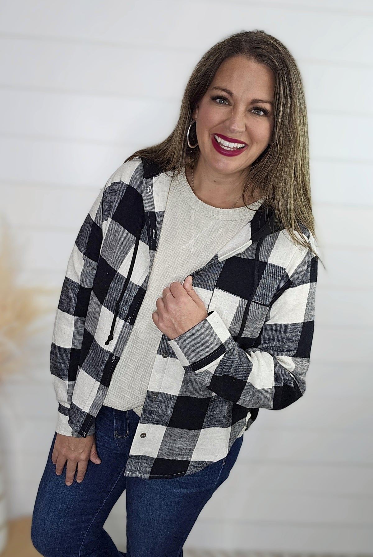 BLACK LIGHTWEIGHT PLAID HOODED SHIRT