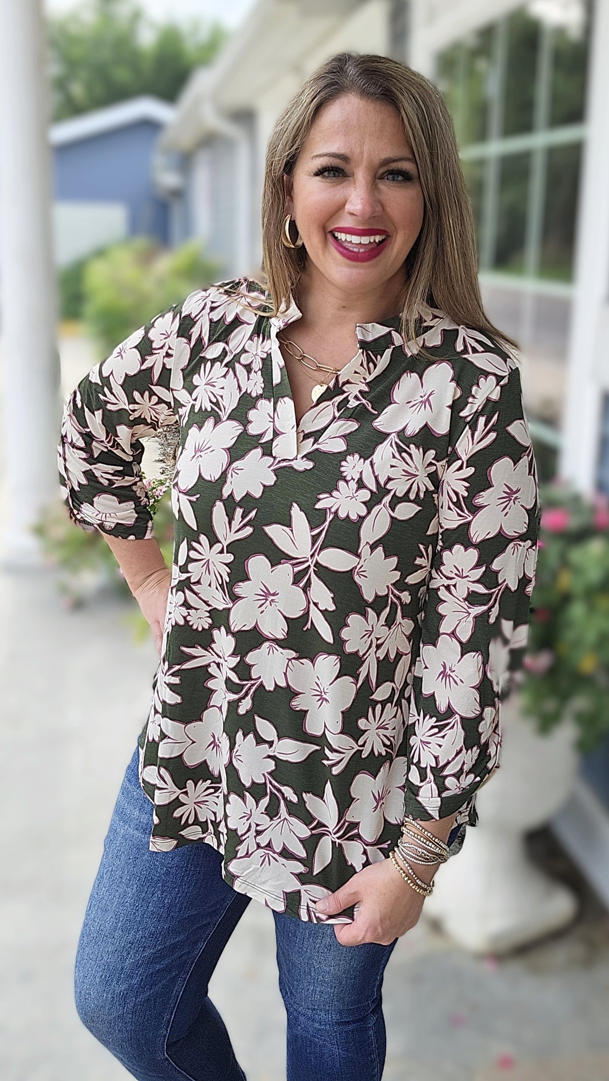 DEAR SCARLETT OLIVE FLORAL 3/4 SLEEVE LIZZY TOP