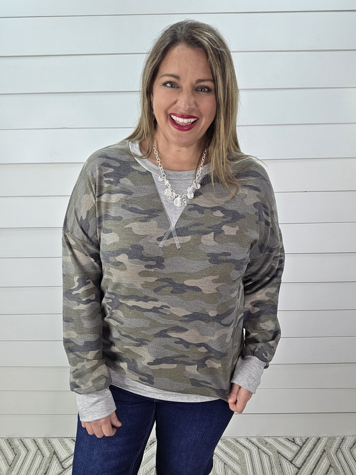 CAMO LONG SLEEVE KNIT TOP