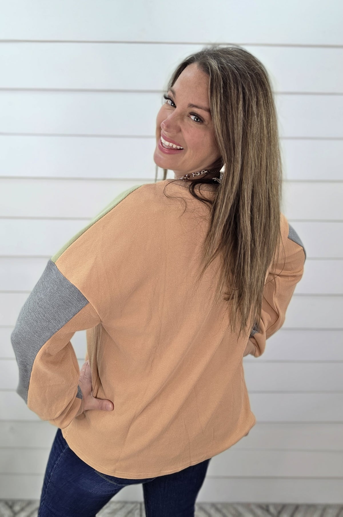 CAMEL/OLIVE/CHARCOAL WAFFLE TEXTURE COLORBLOCK KNIT TOP