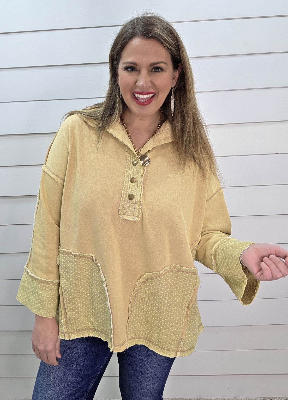 HONEY OVERSIZED POLKA DOT MINERAL WASH QUARTER SNAP W/ SIDE POCKETS