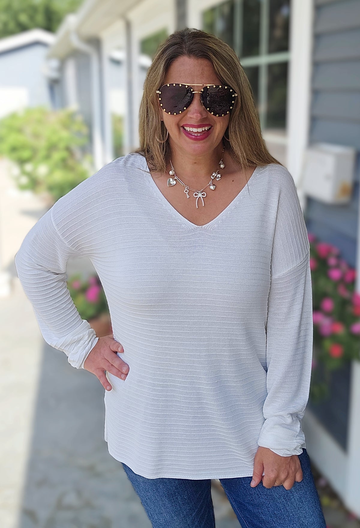 IVORY TEXTURED STRIPE V NECK PULLOVER SWEATER