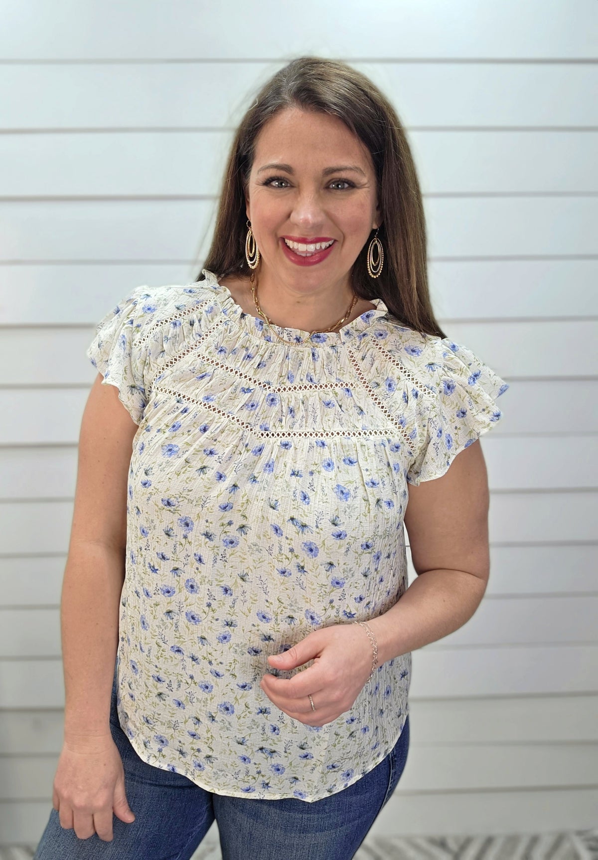 BLUE FLORAL LINE LACE WOVEN TOP