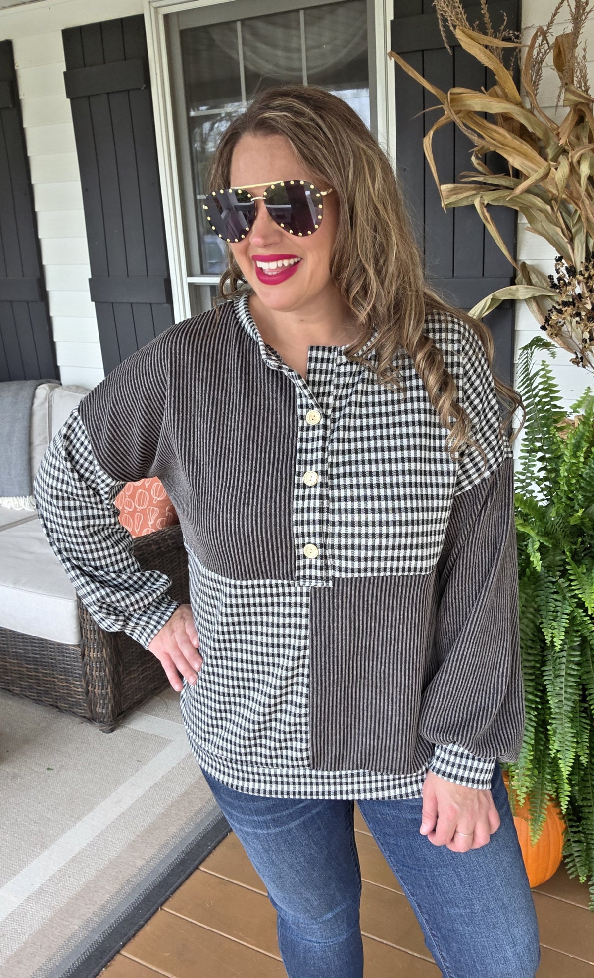 BLACK RASIED RIBBED/BLACK CHECK CONTRAST KNIT HENLEY TOP