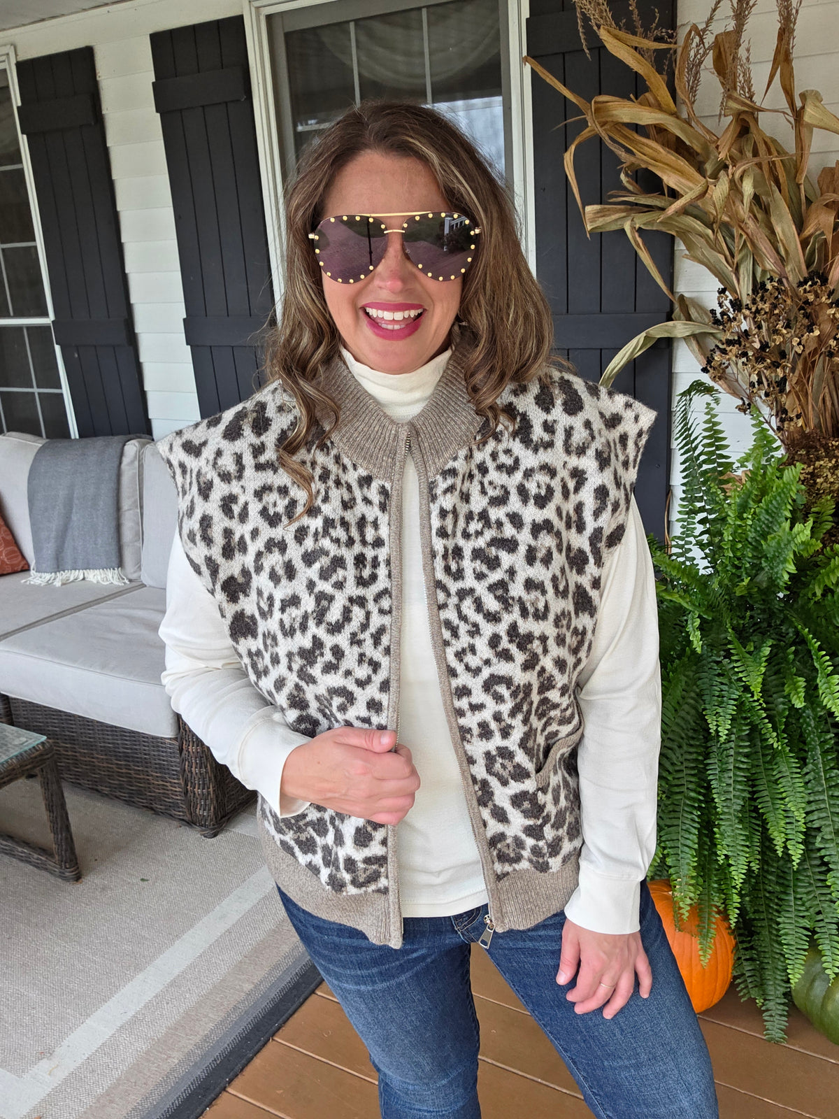MOCHA LEOPARD ZIP UP SWEATER VEST