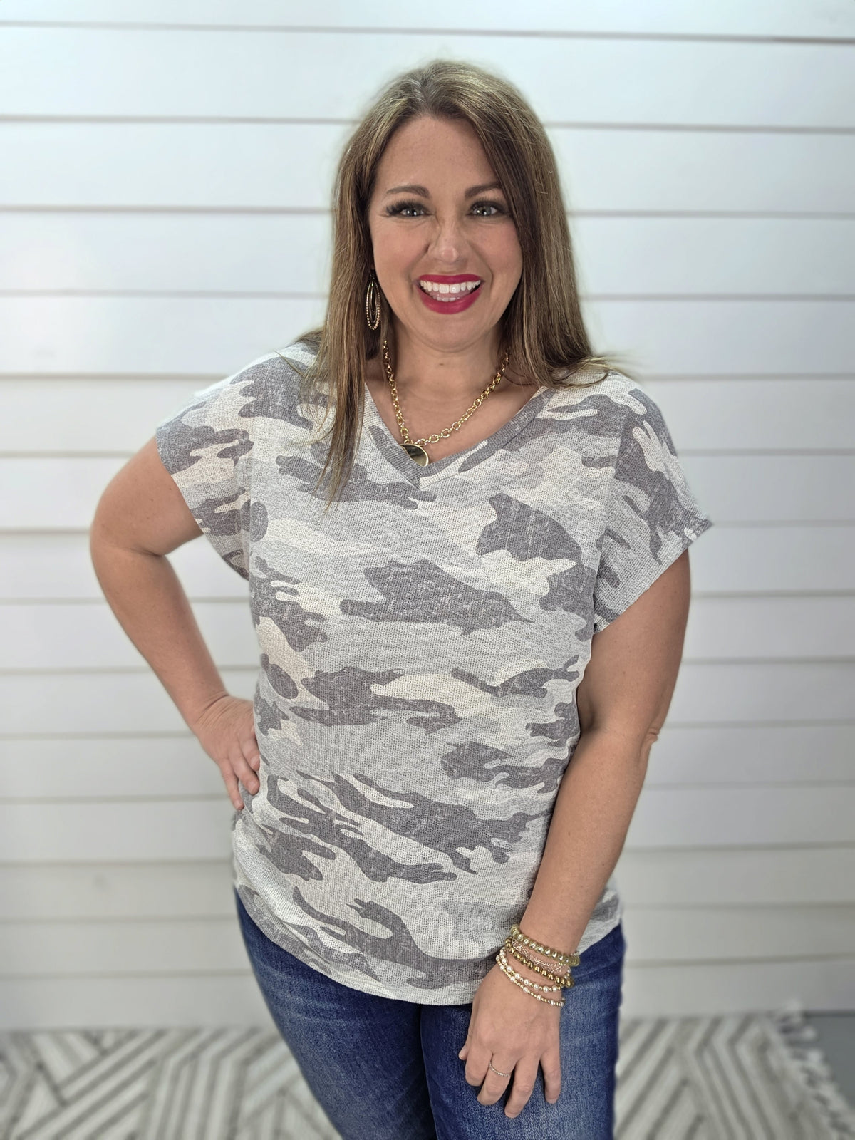 GREY CAMO V NECK KNIT TOP