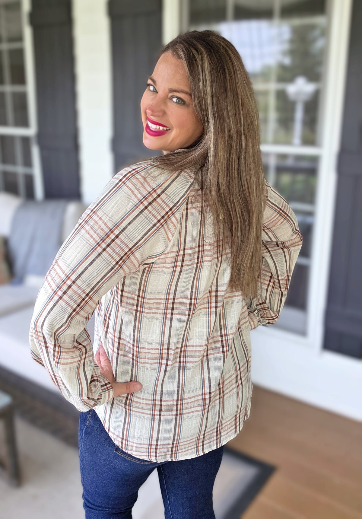 BEIGE PLAID SNAP BUTTON TOP