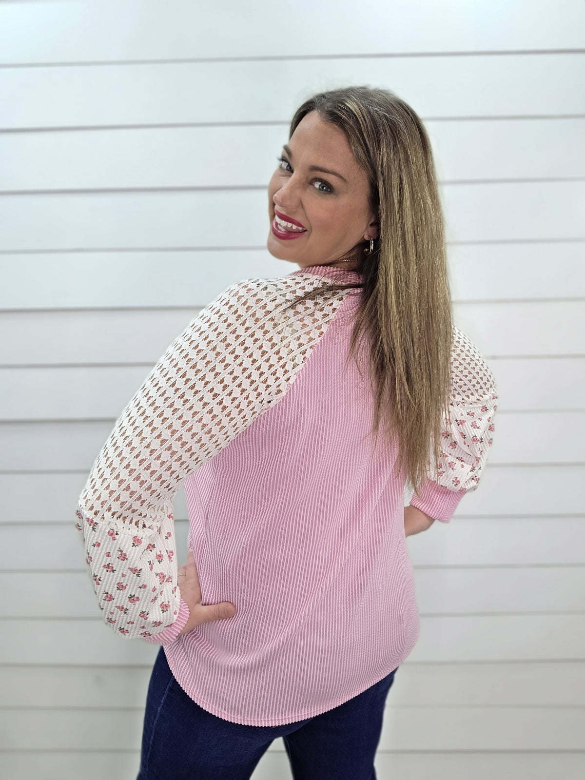 PINK RAISED RIBBED TOP/ WITH LACE/FLORAL SLEEVES