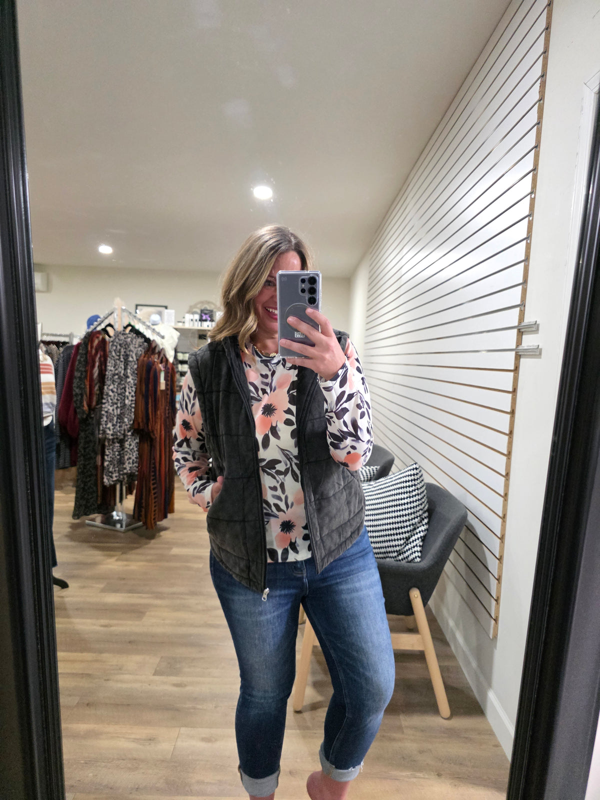 MINERAL WASH ULTRA SOFT QUILTED VEST - BLACK