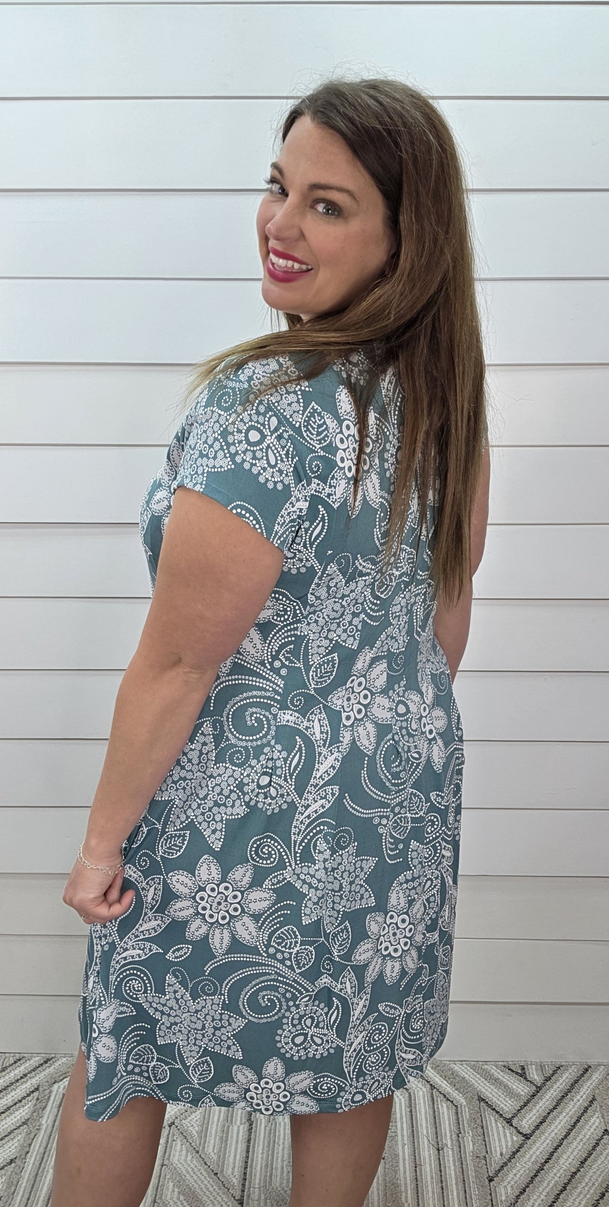 TEAL/WHITE TEXTURED FLORAL KNIT DRESS
