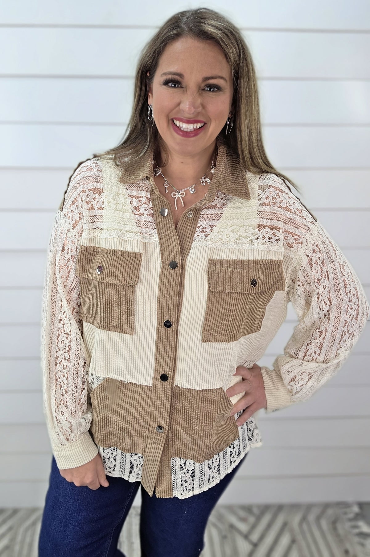 TAUPE/BEIGE/LACE OVERSIZED SNAP BUTTON TOP