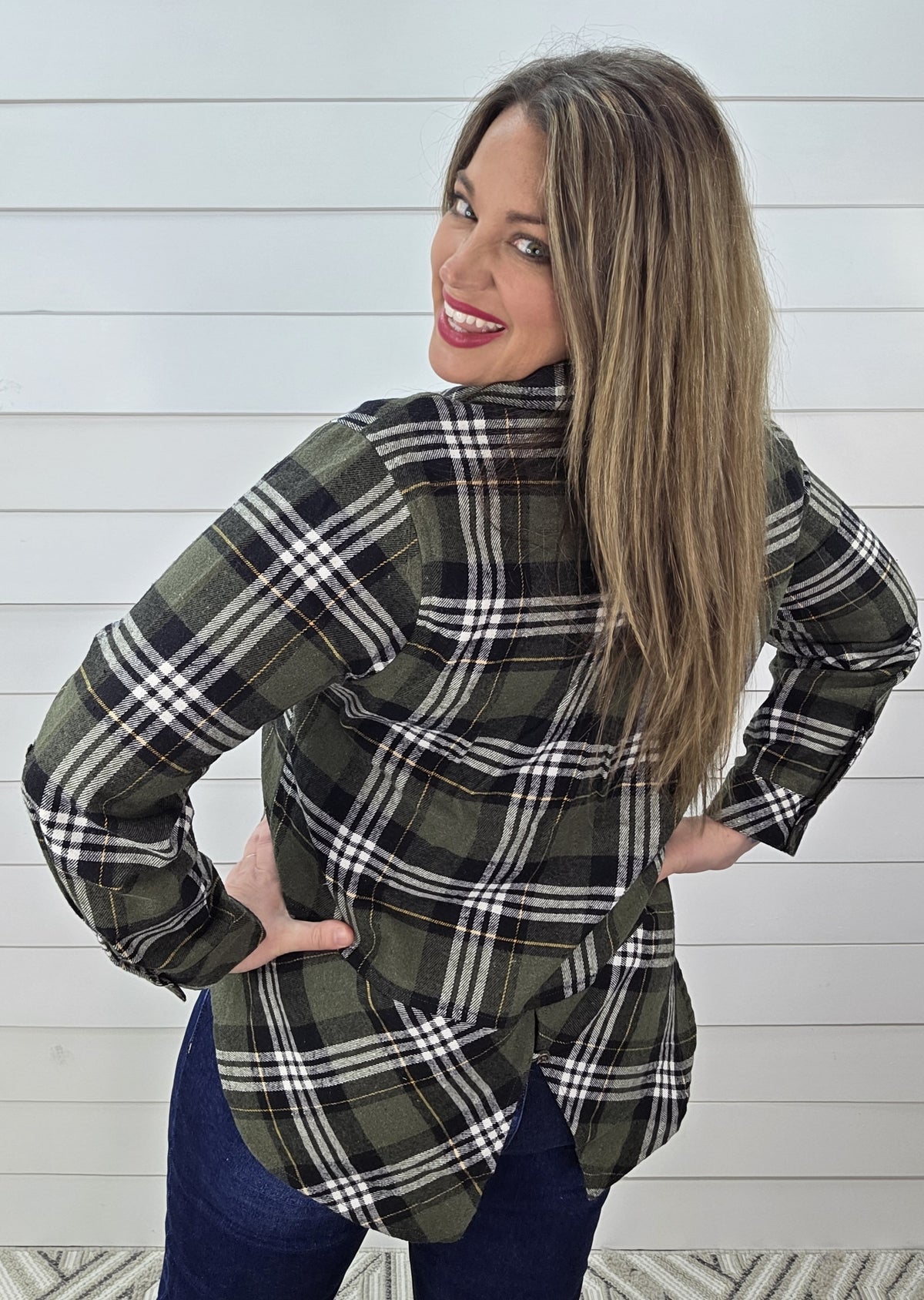 KAREN HART GREEN/BLACK HIGH LOW BUTTON DOWN PLAID FLANNEL