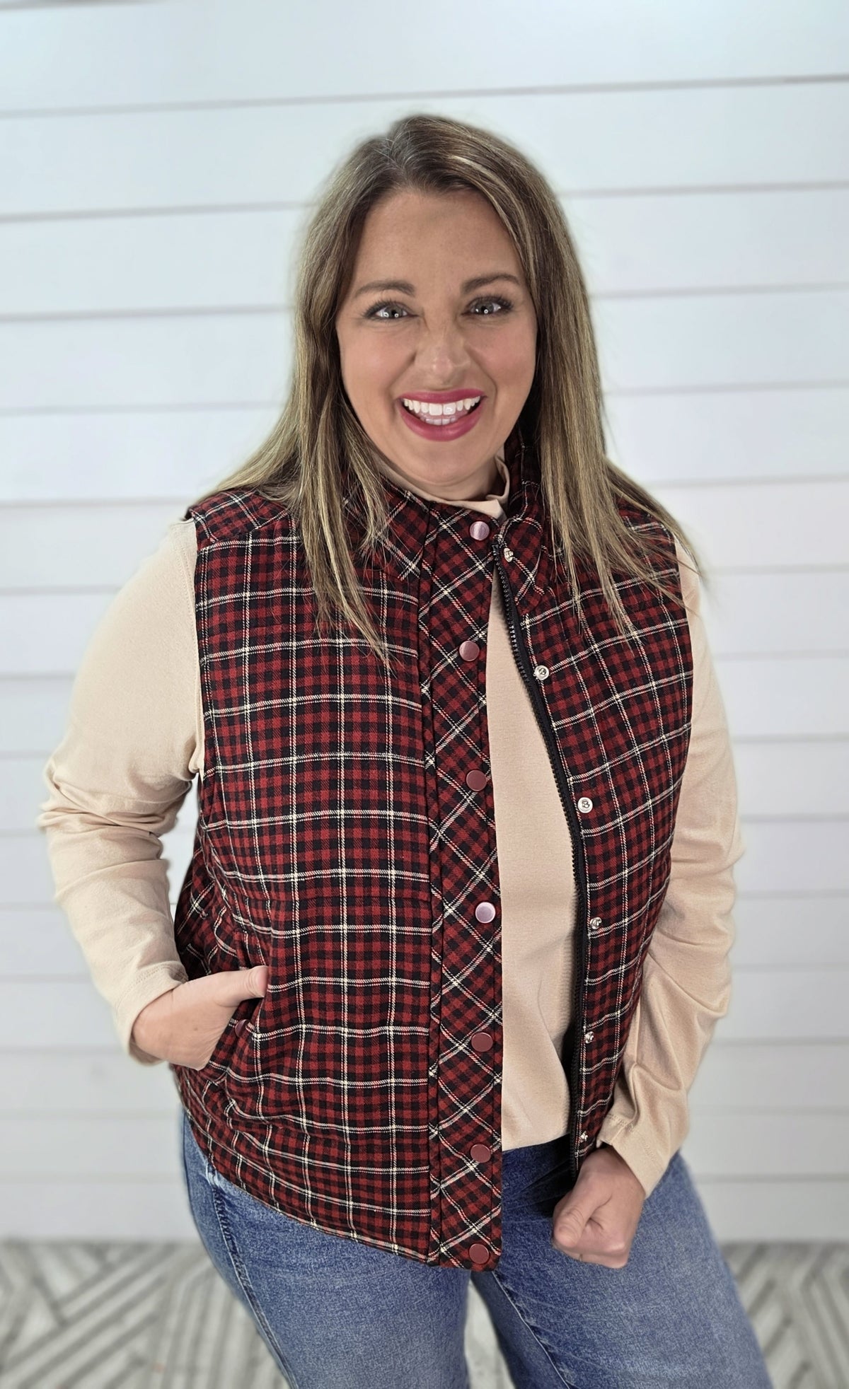 RED/BLACK CHECK PLAID ZIP UP/SNAP PUFF VEST