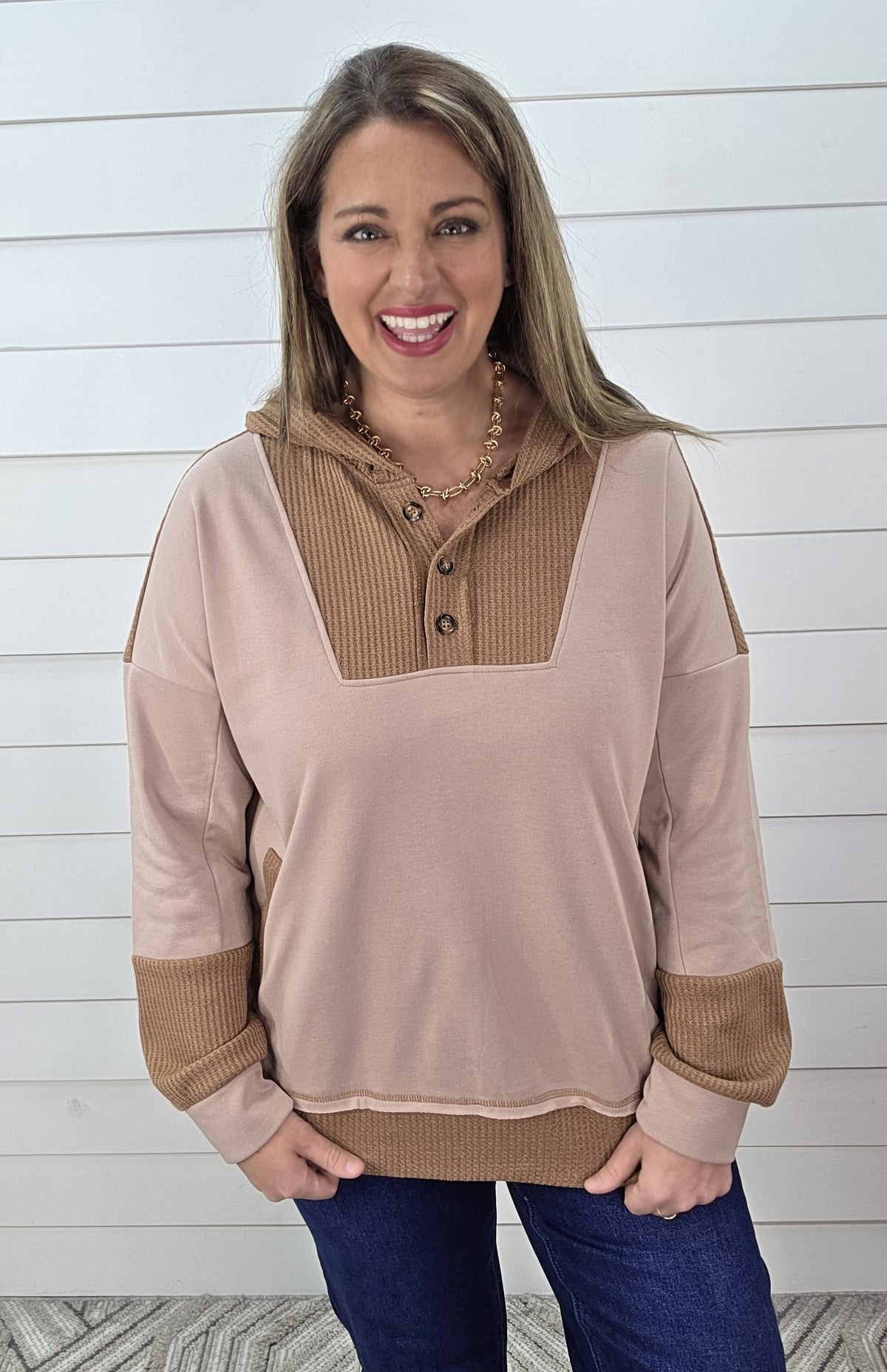 TAUPE WAFFLE CONTRST BUTTON HOODED KNIT TOP W/ POCKETS