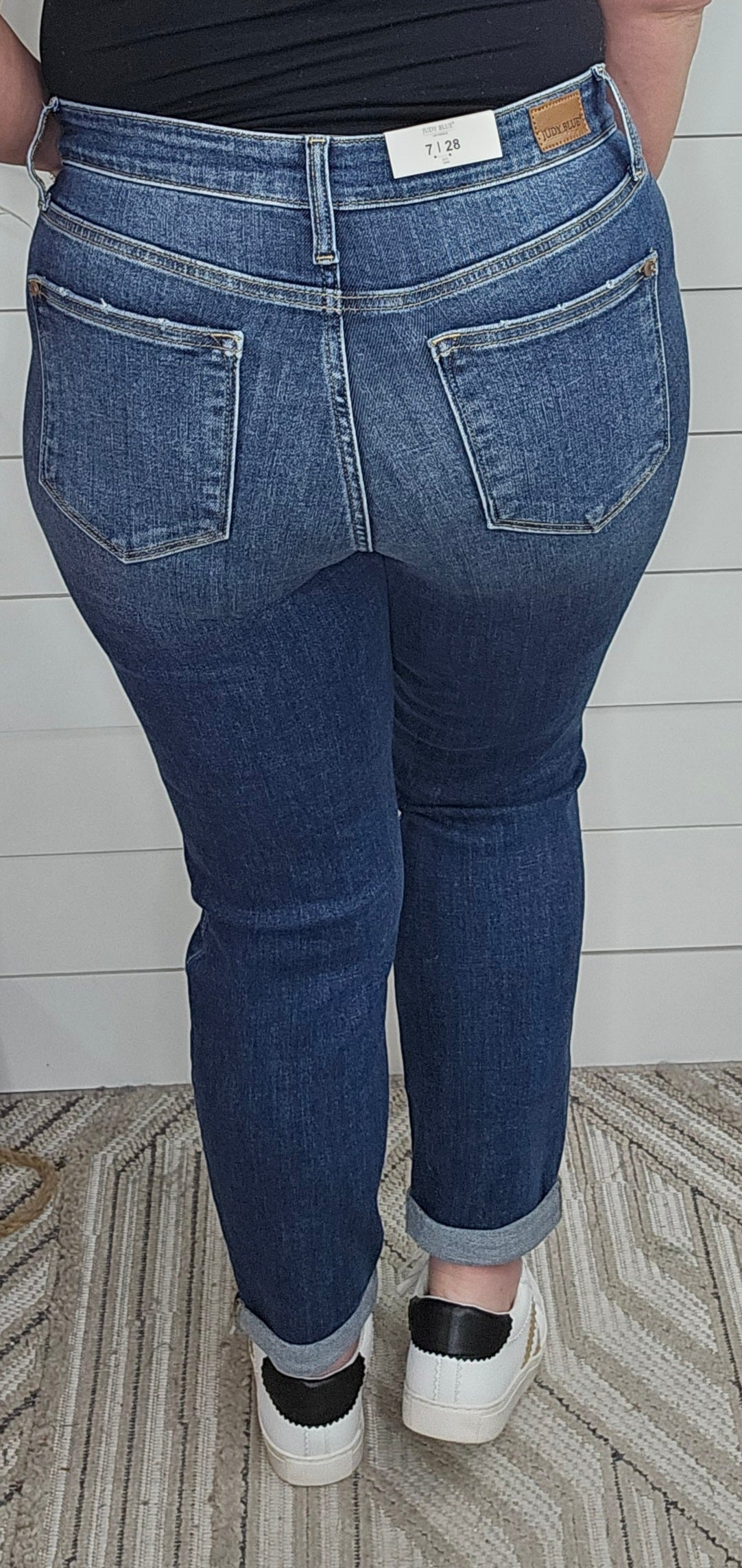 JUDY BLUE DK CORE MIDRISE CUFFED BOYFRIEND JEAN