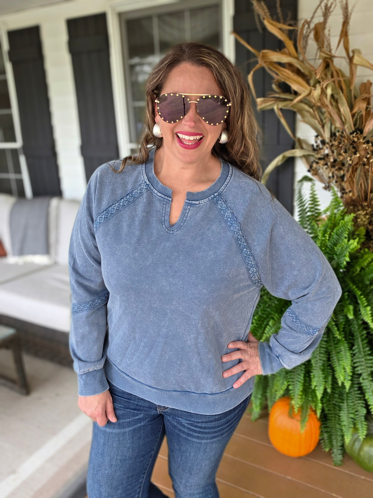 BLUE MINERAL WASH LACE TRIM PULLOVER