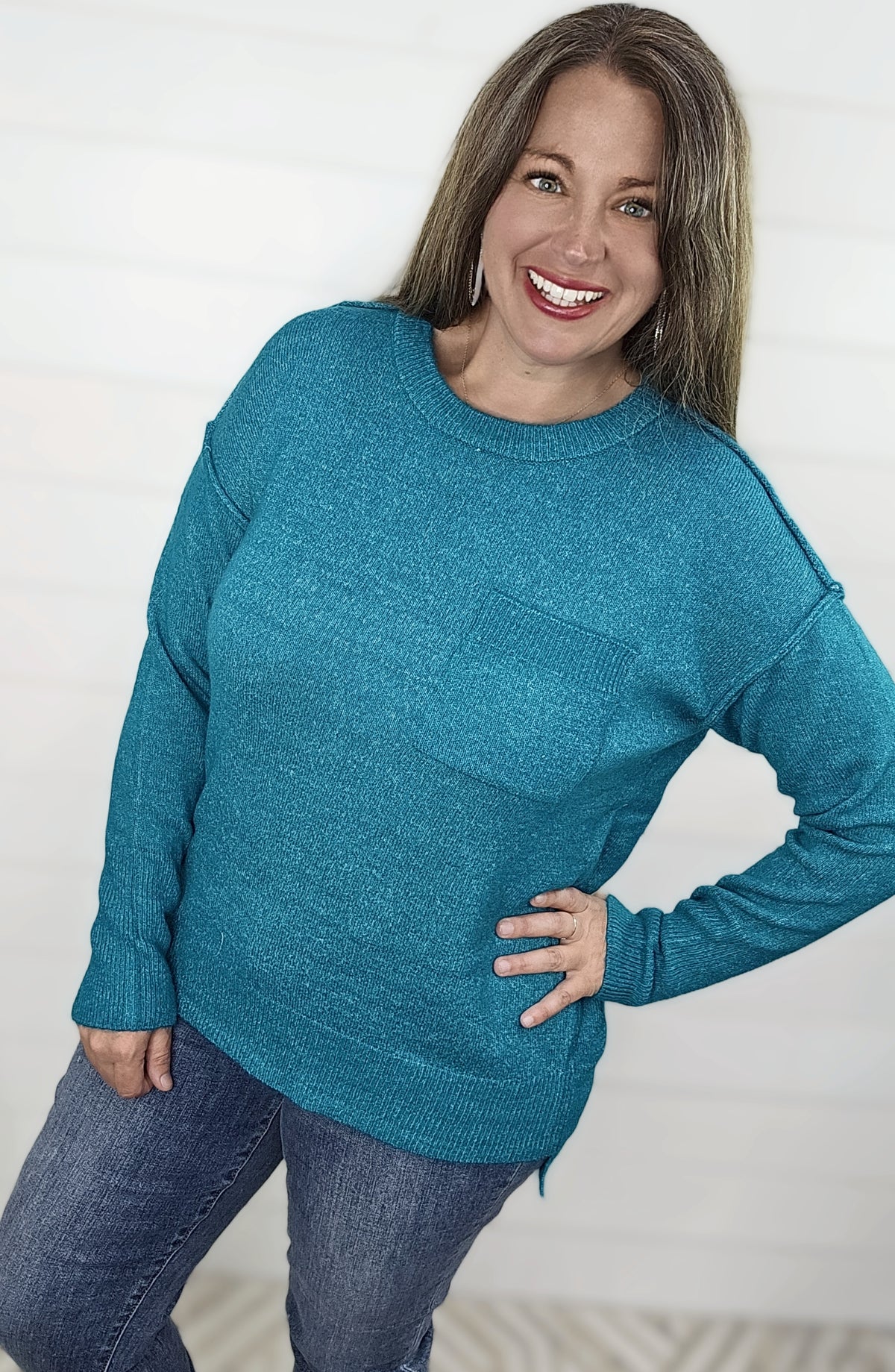 LT TEAL HI LOW CREW NECK POCKET SWEATER