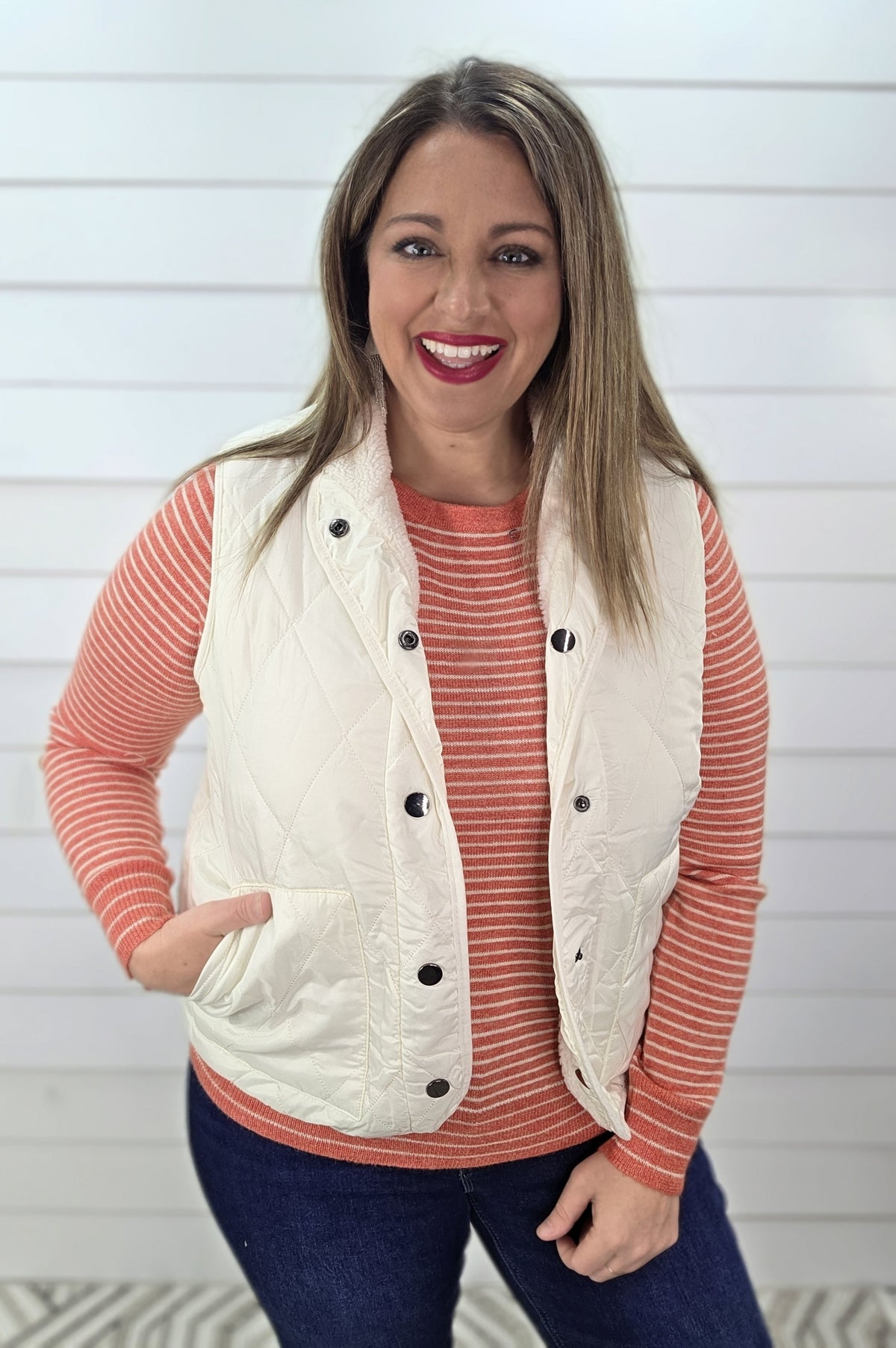 KAREN HART CREAM REVERSIABLE SHERPA/QUILTED VEST