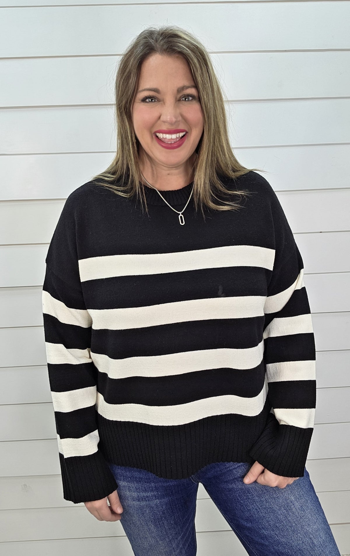 BLACK/WHITE STRIPED SIDE SPLIT PULLOVER SWEATER